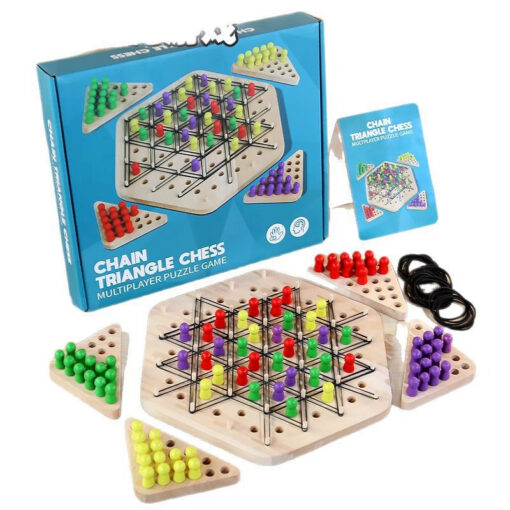Geometric triangle peg game
